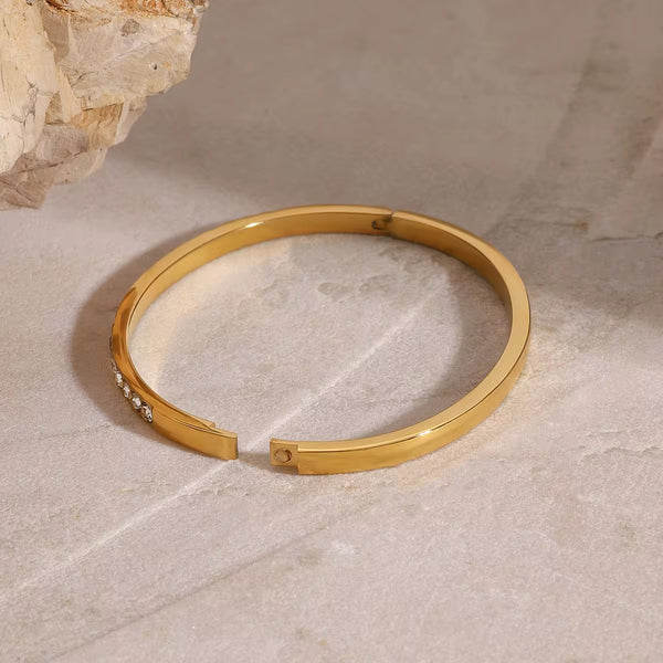 Lustre Line Bangle