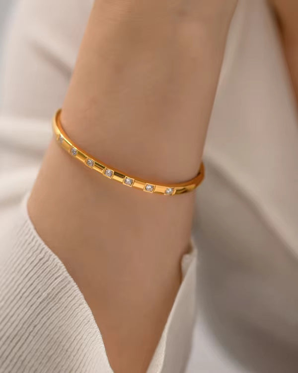 Luxe Grid Bangle