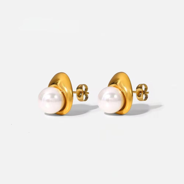 AvaPearl Studs