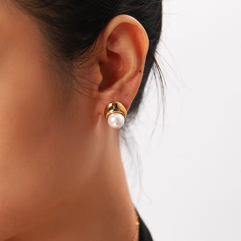 AvaPearl Studs