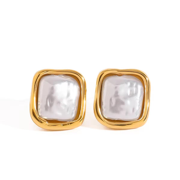Luxe SquarePearl Earrings